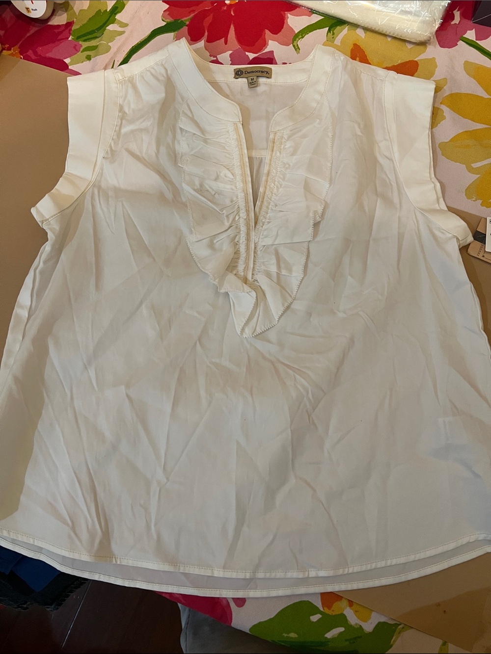Democracy Cream Ruffle V-Neck Cap Sleeve Blouse